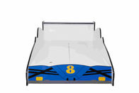 Blaues dauerhaftes hölzernes Rennwagen-Kleinkind-Bett mit bunten Charakter-Grafiken